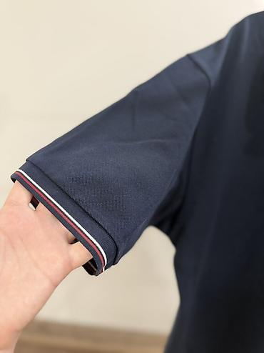 в полоску: Мужское поло J.W. ANDERSON x UNIQLO, размер L Характеристики: - — 3