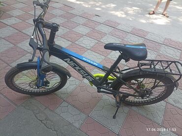 детская сидушка на велосипед: Продаю детский велосипед . Состояние отличное все работает .цена
