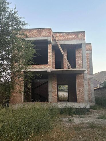 дом с гаражом и мансардой: Дом, 300 м², 5 комнат, Агентство недвижимости, ПСО (под самоотделку)