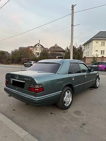 mercedes a class: Mercedes-Benz W124: 1994 г., 2.2 л, Автомат, Бензин, Седан — 5