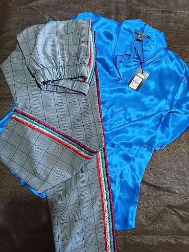 satenske haljine svecane: Komplet – satenska košulja + karirane pantalone sa šljokičastim — 1