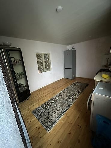 vagzal: Satılır: Həyət evi sabuncu vagzalın arxası ev kursldu 4das ustunde — 4