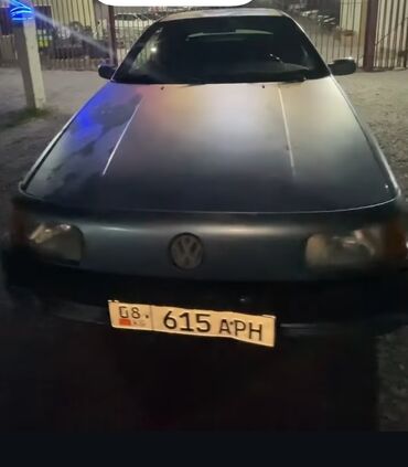 volkswagen juke: Volkswagen Passat: 1989 г., 1.8 л, Механика, Бензин, Седан