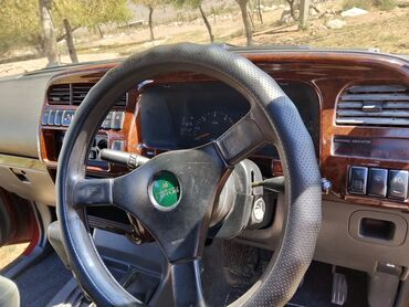 молоковоз машина: Isuzu Bighorn: 1996 г., 3.2 л, Автомат, Дизель, Внедорожник