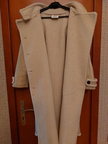 Kürklər: Kürk, PULL&BEAR, M, rəng - Bej -da lalafo.az — 9 Kürklər: Kürk, PULL&BEAR, M, rəng - Bej — 9