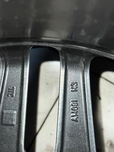Диски: Литые Диски R 18 Mercedes-Benz, Комплект, отверстий - 5, Б/у — 4