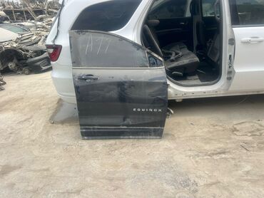 Avtomobil qapıları: Mavi rəngdə olan avtomobilin sol arxa qapısı satılır. Qapı şüşəsi və — 15