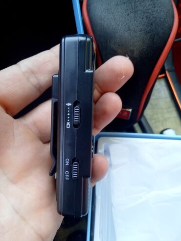 Videokameralar: 180 dərəcə dönən lensə malik bu mini korpus kamera, istifadə rahatlığı — 6