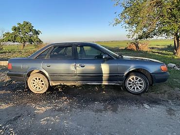 a4 b7: Audi 100: 1992 г., Механика, Бензин, Седан — 3