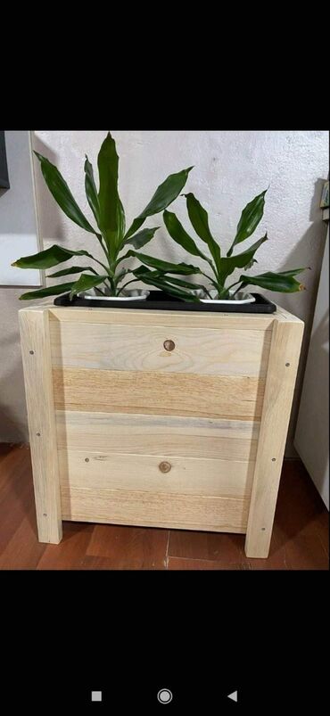 Police: 4500rsd lakirane bezjonim lakom
4.800rsd u bojama po izboru — 6