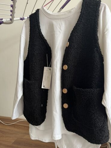 женские черные майки: Башка желеттер M (EU 38), L (EU 40), 3XL (EU 46), түсү - Кара