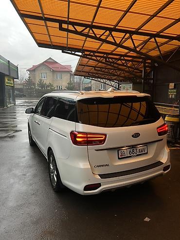 Kia: Kia Carnival: 2019 г., 2.2 л, Дизель, Минивэн — 4