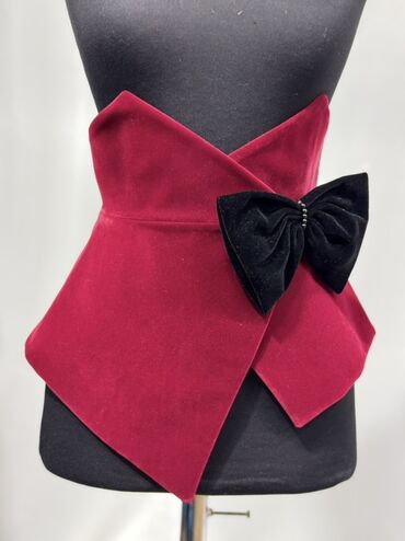 orus koynekler: Kəmər, Yeni