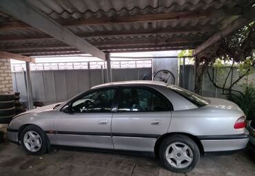 Opel: Opel Omega: 1999 г., 2 л, Механика, Бензин, Седан