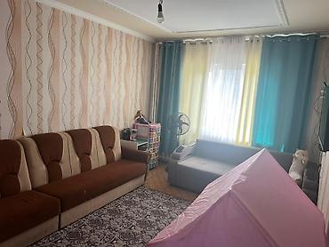105: 2-комнатная квартира на 3- этаже в центре города Планировка: - — 7