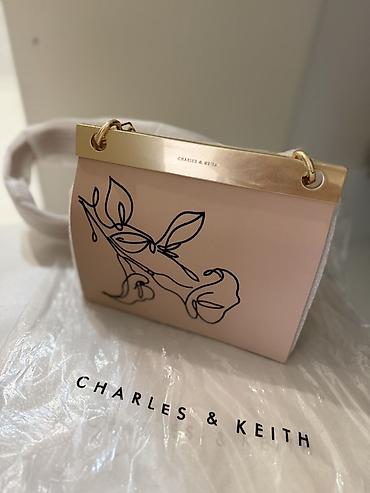 moncler bakı: Charles & Keith mini çanta
İstifade olunmayib yenidir — 1