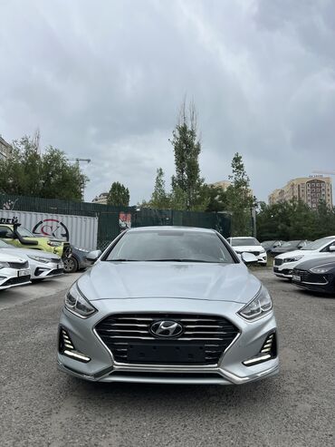 авто hyundai getz: Hyundai Sonata: 2019 г., 2 л, Автомат, Газ, Седан