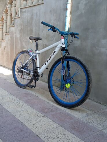 Музыкальные инструменты: Горный велосипед Trek, 29"