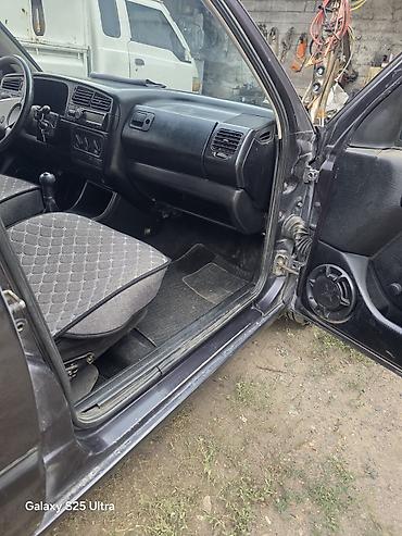e6 3: Volkswagen Golf: 1992 г., 1.8 л, Механика, Бензин, Хэтчбэк — 10