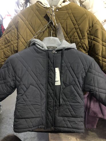 детские вещи 8 лет: Куртка на зиму для детей с 5- 14 лет. Оверсайз.Цена 2200