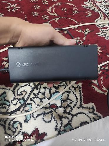 xbox 360 lt 30 бу: Игровая консоль Xbox 360 (версия Slim/E) в черном корпусе. - Подходит — 9