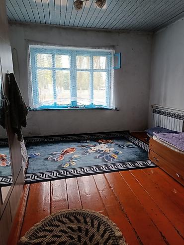 Продажа барачных домов: Продается 2х комнатная квартира барачного типа. Имеется собственная — 11