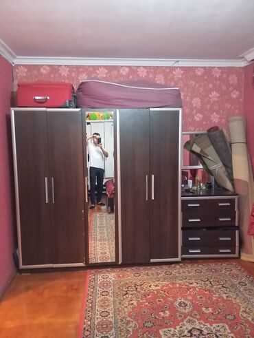 təmirsiz evlər: Зейналабдин Тагиев, 110 м², 4 комнаты, Без бассейна, Телефон, Водопровод, Канализация