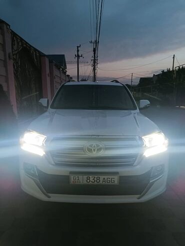 самые дорогие машины в кыргызстане: Toyota Land Cruiser: 2010 г., 4.7 л, Автоматтык, Газ, Жол тандабас