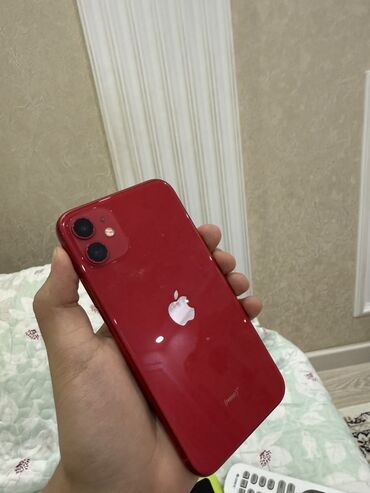 Apple iPhone: IPhone 11, Б/у, 128 ГБ, Красный, Зарядное устройство, Защитное стекло, Чехол, 82 %