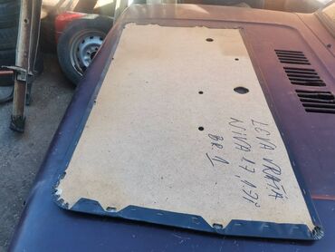 Auto delovi: Tapacirung levih vrata Lada 21213,21214 Niva br.1. Polovan očuvan, kao — 12