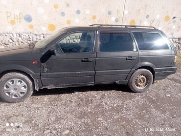 Volkswagen: Volkswagen Passat: 1991 г., 1.8 л, Механика, Бензин, Универсал