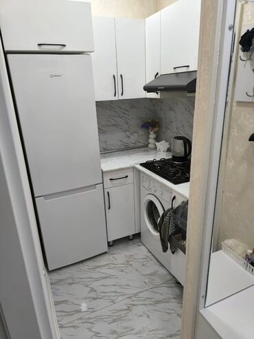 pulsuz elan yerləşdir: Баку, 2 комнаты, Вторичка, м. Насими, 30 м²