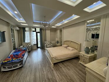 аренда витрина: 6 бөлмө жана андан көп, Риелтор, Чогуу жашоосу жок, Толугу менен эмереги бар