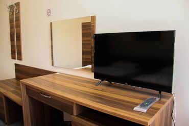 Otel və hostellər: Obyekt icarəyə verilir. Obyektin ümumi ərazisi 1.5 hektardi. 3 — 8