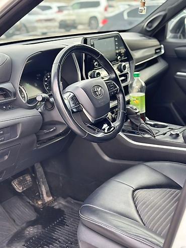 Toyota: Toyota Highlander: 2021 г., 3.5 л, Автомат, Бензин, Кроссовер — 5