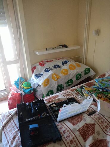 Ostali nameštaj: Postavljanje Ikea polica postavljanje slika na zid, popravka na lalafo.rs — 4 Ostali nameštaj: Postavljanje Ikea polica postavljanje slika na zid, popravka — 4