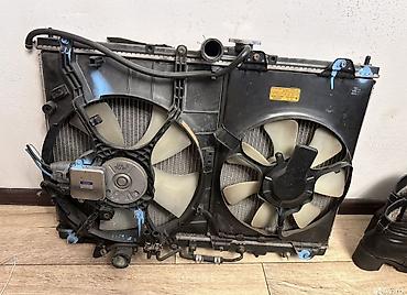 Другие детали кузова: В Разборе имеются запчасти для Mitsubishi Chariot/— об 2,4. правый — 4