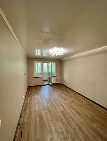 3 комнаты, 58 м², 6 мкр 104 серия, 2 этаж, Косметический ремонт at lalafo.kg 3 комнаты, 58 м², 6 мкр 104 серия, 2 этаж, Косметический ремонт