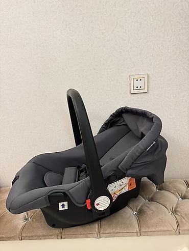 uctəkərli uşaq arabası: Çıxarıla bilən beşikli araba, İşlənmiş, Cins: Oğlan, Yaş: <1 ay — 8