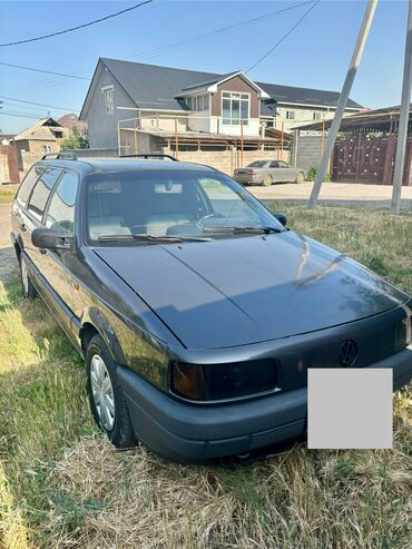 Volkswagen: Volkswagen Passat: 1990 г., 1.8 л, Механика, Газ, Универсал
