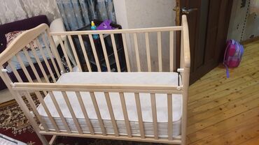 Beşiklər: Oğlan və qız üçün, İşlənmiş, Dördbucaq, Beşik, Dəst ilə, Matras ilə — 8