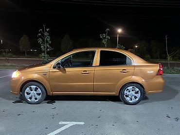 Chevrolet Aveo: 2007 г., 1.4 л, Механика, Бензин, Седан