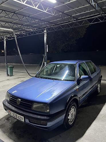 Volkswagen: Volkswagen Vento: 1992 г., 1.8 л, Механика, Бензин, Седан — 4