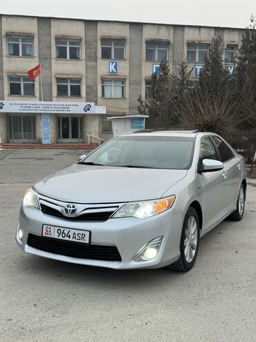 резина 16 с: Toyota Camry: 2012 г., 2.5 л, Вариатор, Гибрид, Седан