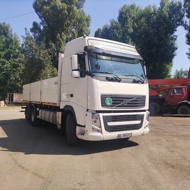 машина мерс с: Борттук кузов Volvo, 2012 г., Колдонулган