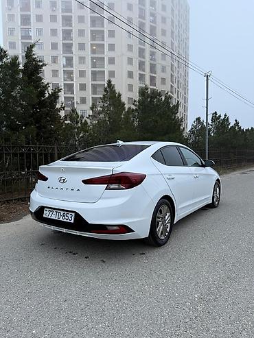 Hyundai: Hyundai Elantra: 2 l | 2019 il Sedan — 4