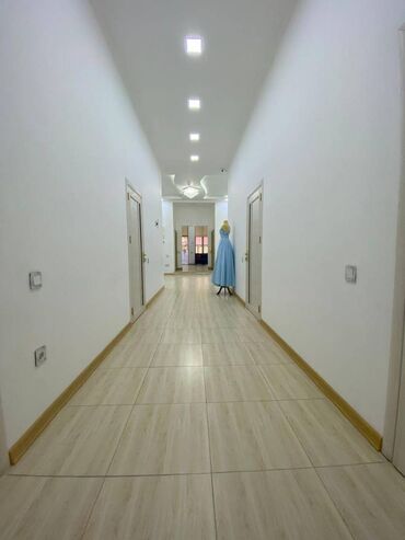 Digər kommersiya daşınmaz əmlakı: Yeni Yasamal rayonu ərazisində sahəsi 110 kvm obyekt satılır. 6 — 9