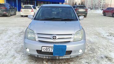 ист: Toyota ist: 2003 г., 1.3 л, Автомат, Бензин, Хэтчбэк