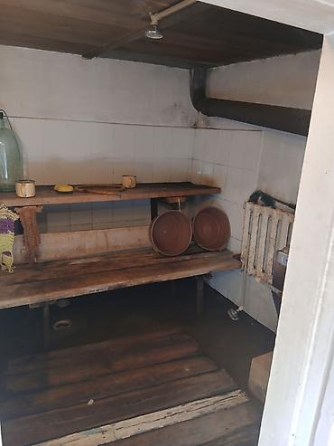 Дома: 🏡 Продаётся частный дом с участком 📍 Район: Пишпек 🏠 Количество — 7