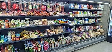 Аренда магазинов: Магазин, В жилом доме, 120 м² Действующий, С оборудованием, С ремонтом, Отдельный вход, 1 линия, Комната для персонала — 6